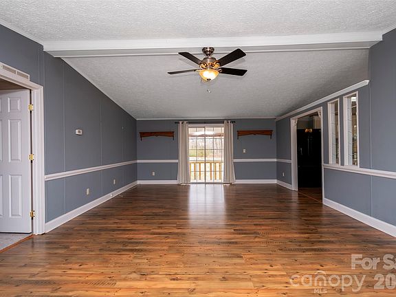 5th image of 4550 Cook Rd