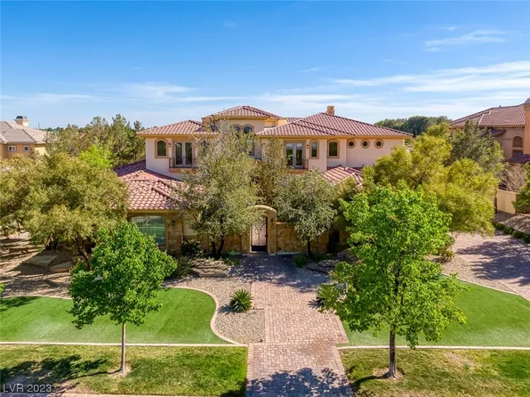 9721 Winter Palace Dr, Las Vegas, NV 89145