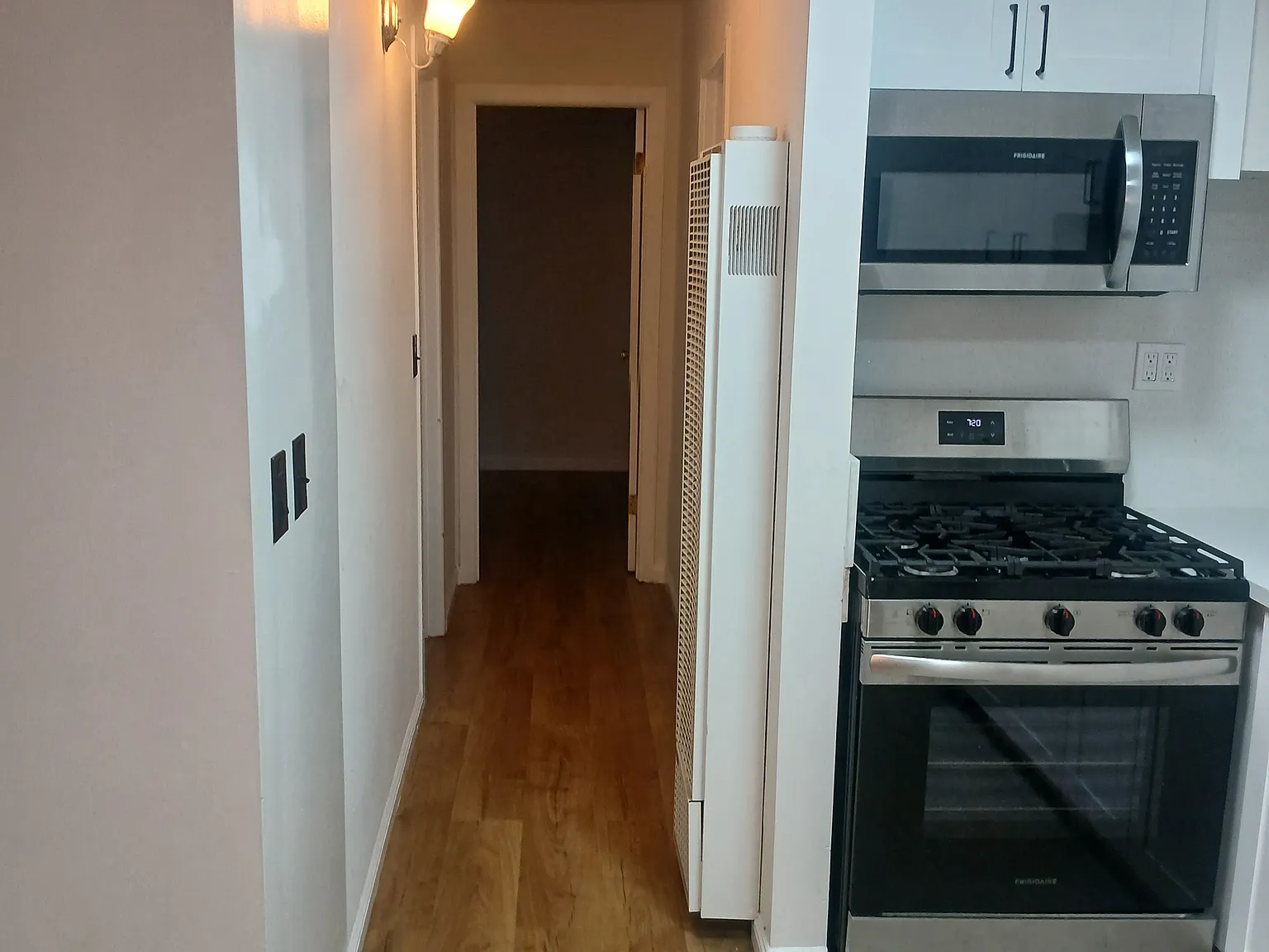 2401 Ward St — Photo 3