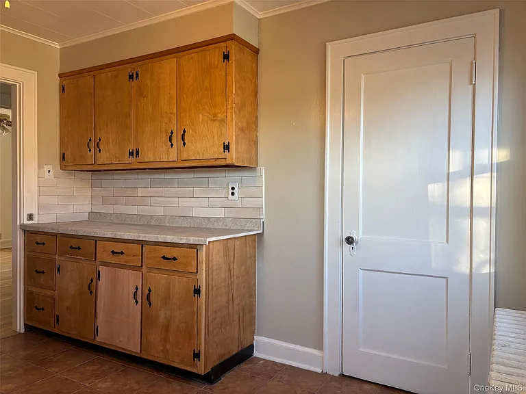 82 Putnam Ave — Photo 5