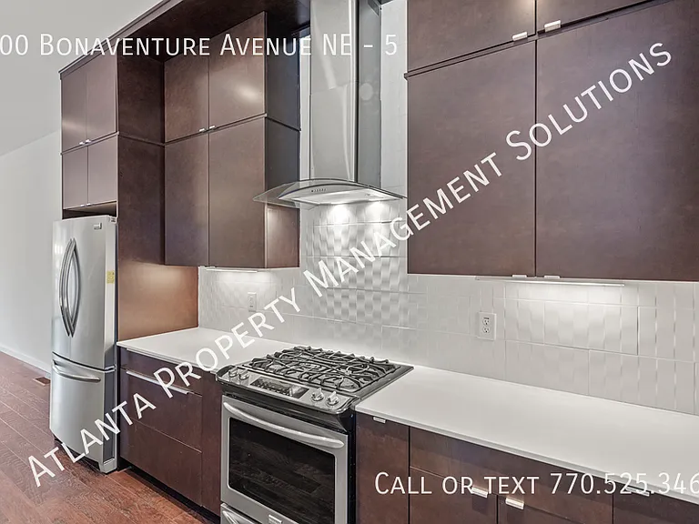 600 Bonaventure Ave NE #5 — Photo 4