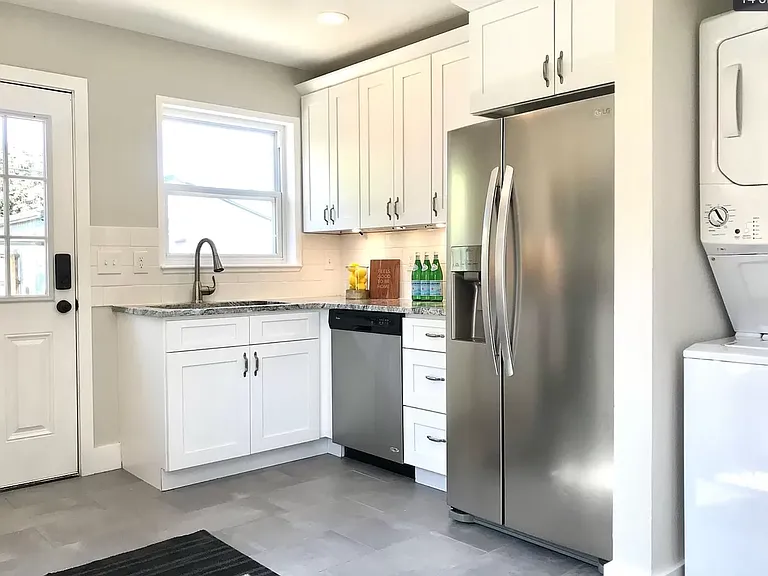 3505 Krameria St — Photo 7