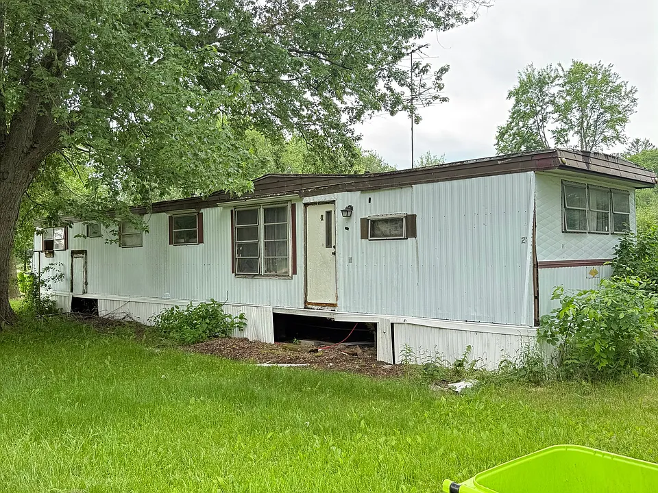 1404 N Rumbaugh Ln #28