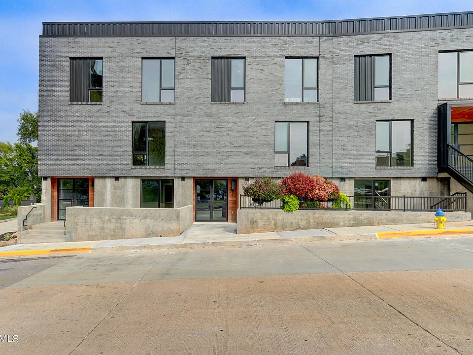 1st image of 601 W Vine Ave