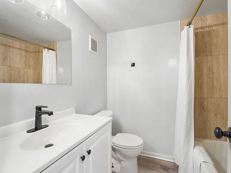 1283 Pierce St #4 — Photo 6