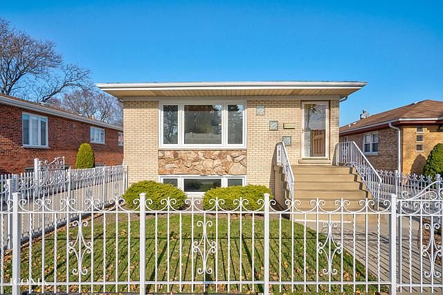 1st image of 7518 W Touhy Ave
