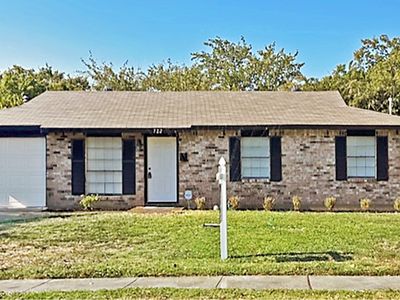 722 W Grenoble Dr, Grand Prairie, TX, 75052