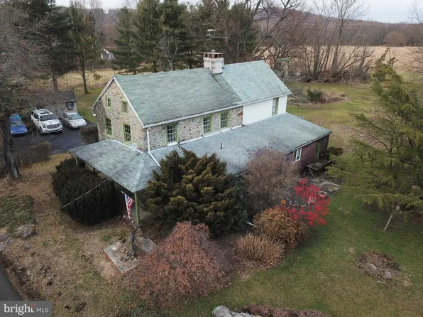 223 Ridge Valley Rd, Sellersville, PA 18960