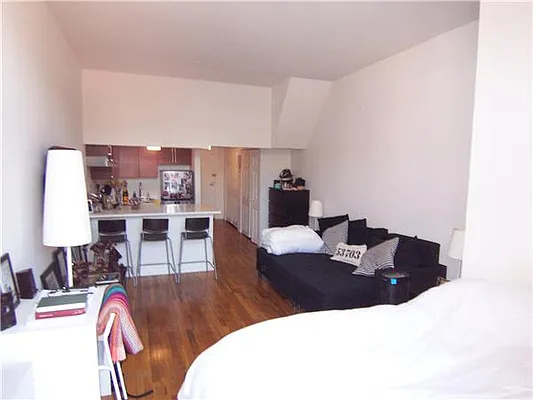 Rented by Maz Group NY | media 7