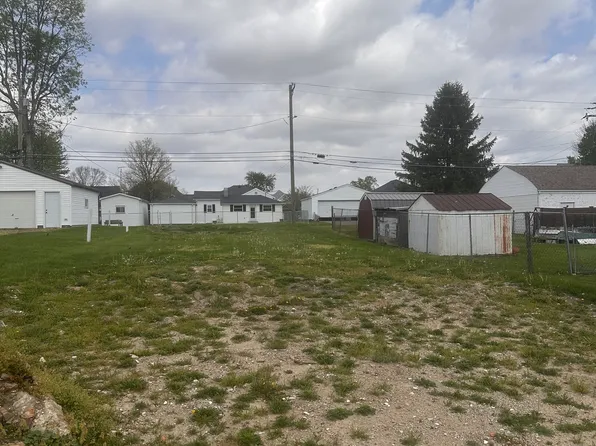 824 E Washington St, Greensburg, IN 47240