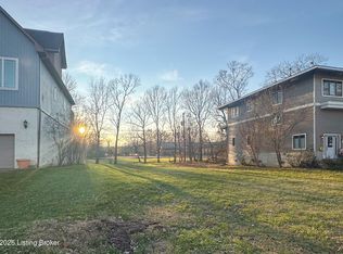 914 W Riverside Dr, Louisville, KY 40207