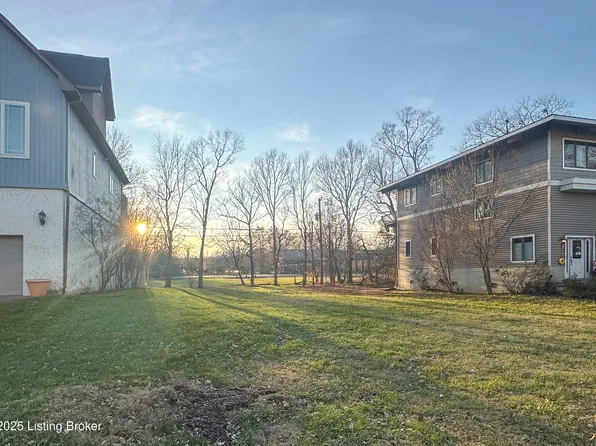 914 W Riverside Dr, Louisville, KY 40207