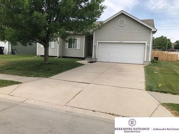 3rd image of 6422 N 148th St
