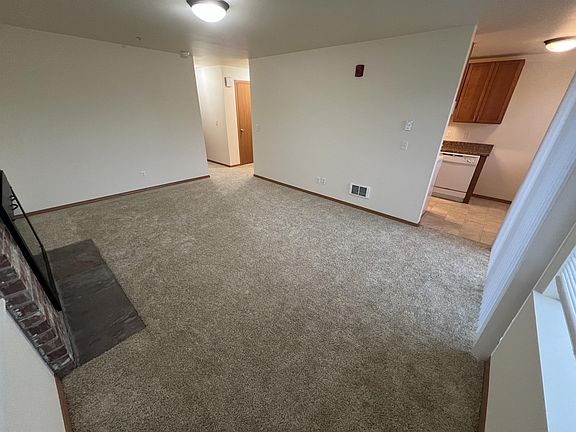4th image of 324 Avenue J #1