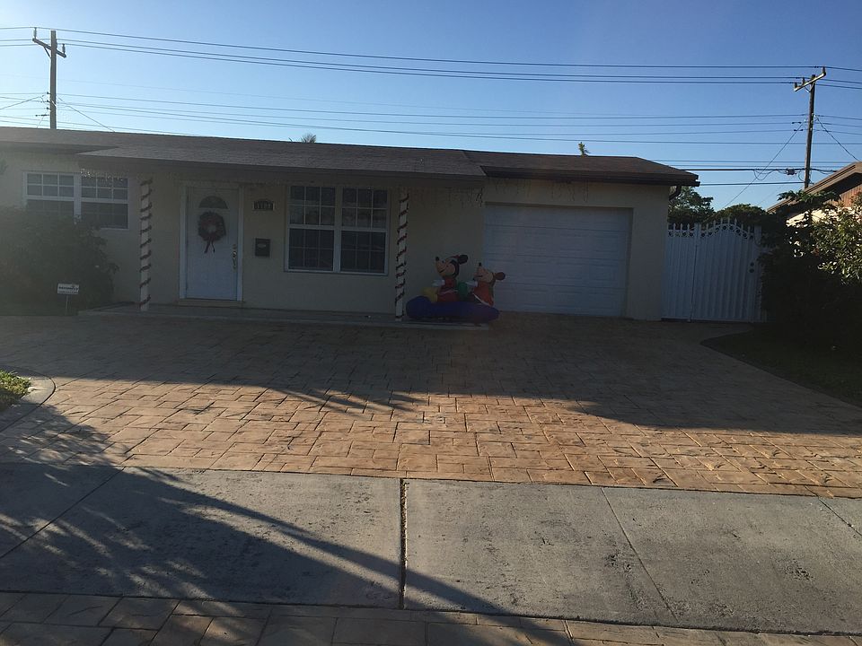 1st image of 1100 NE 211th Ter