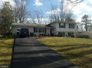 17801 Vinyard Ln, Derwood, MD 20855