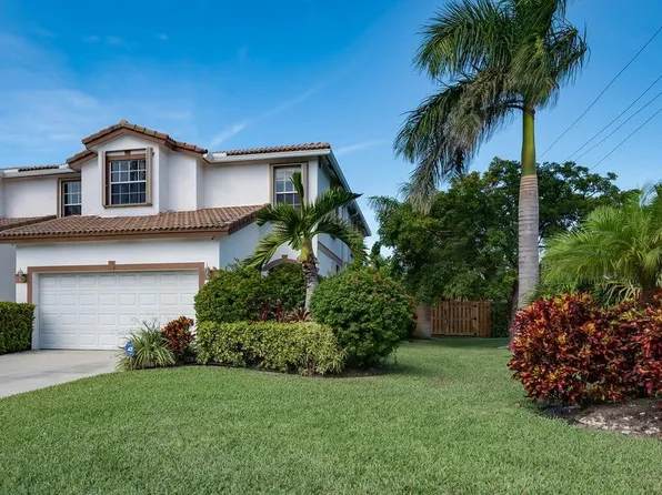 895 Dogwood Drive, Delray Beach, FL 33483