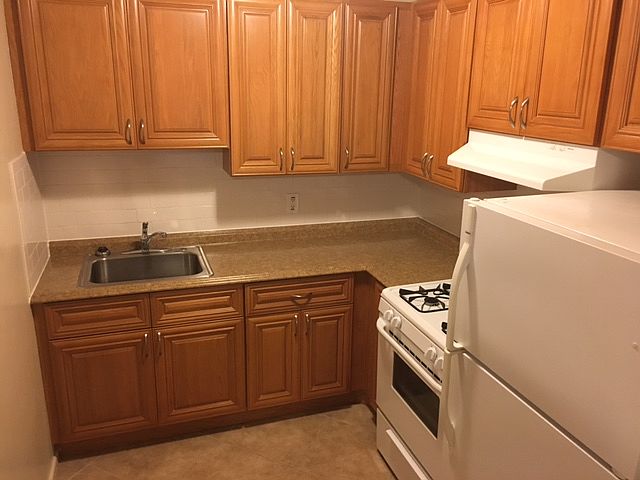 1st image of 373 Sea St #48