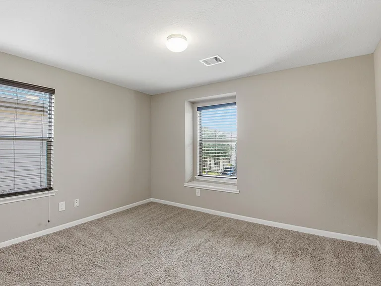 16515 Williamstown Dr — Photo 26