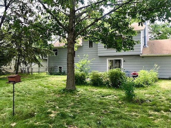 3rd image of 7816 Emerson Ave N