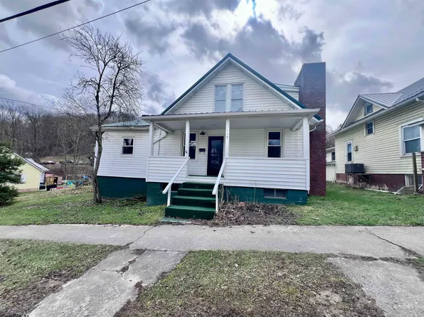 119 Heavner Ave, Elkins, WV 26241
