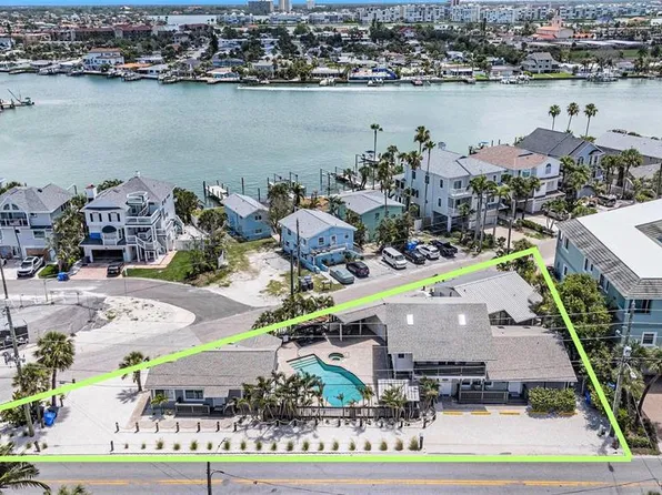 8425 W Gulf Blvd, Treasure Island, FL 33706