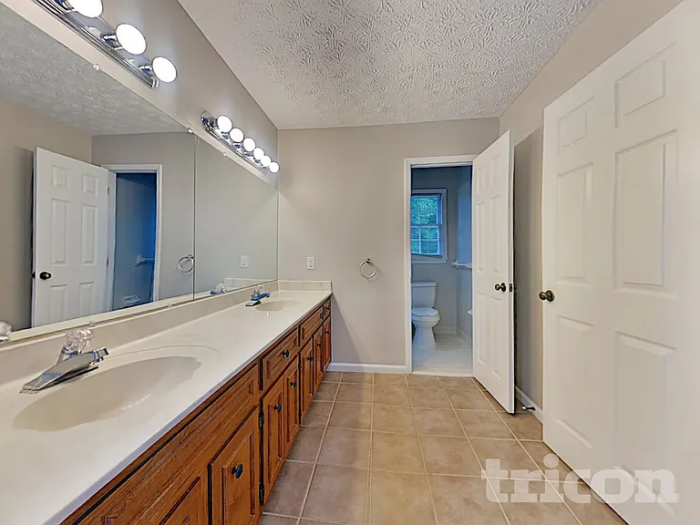 1516 Maple Ridge Dr — Photo 15