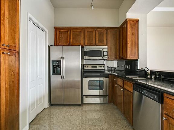2nd image of 3225 Turtle Creek Blvd APT 1646