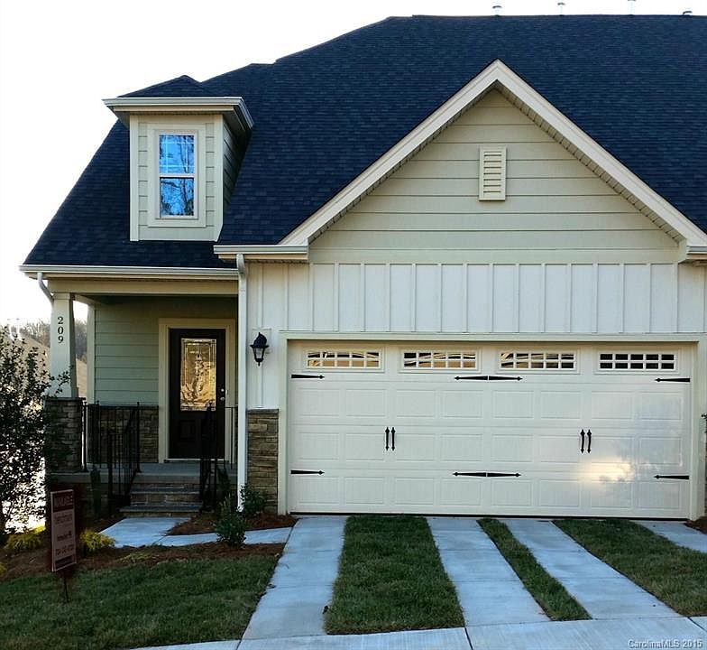 1st image of 209 Aztec Cir #48