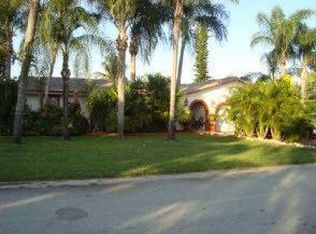 11094 Glenwood Dr, Coral Springs, FL 33065