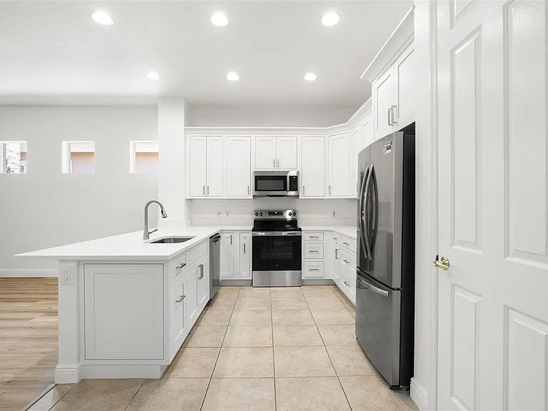 14644 Mirasol Manor Ct — Photo 13