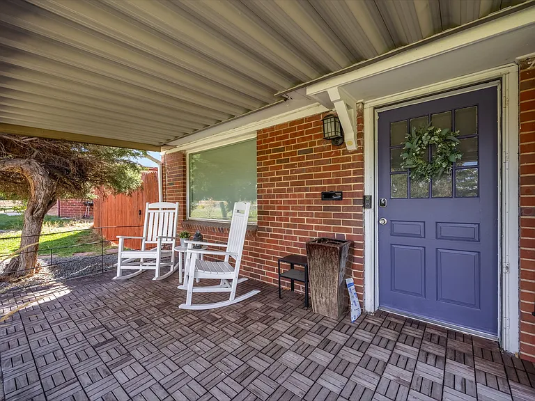 3613 N Harrison St — Photo 2
