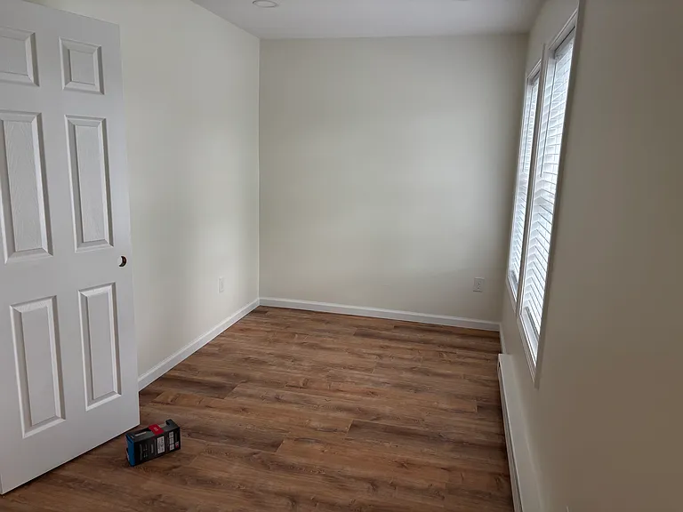 16 Munchausen Ave — Photo 10