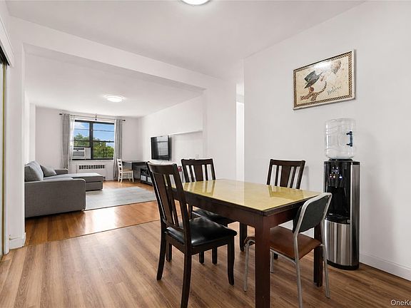 5th image of 25-40 Union Street #4E