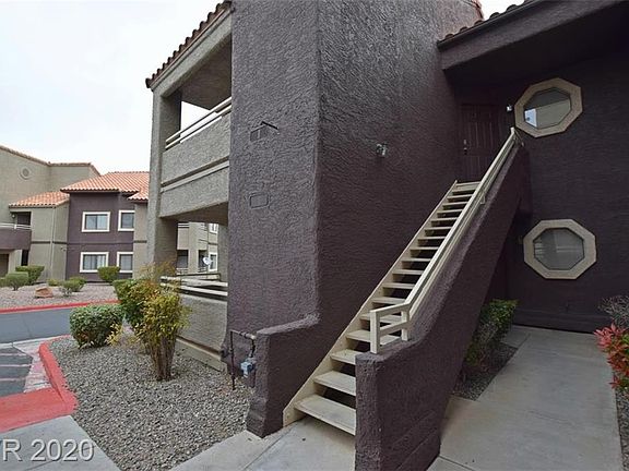 2nd image of 5072 S Rainbow Blvd Unit 201