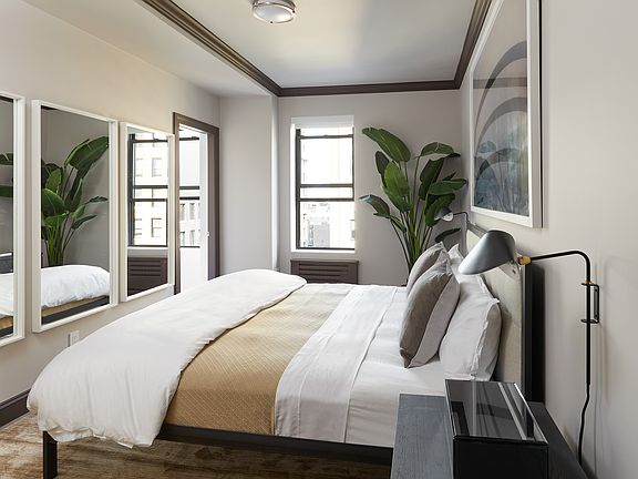 5th image of 915 W End Ave #506
