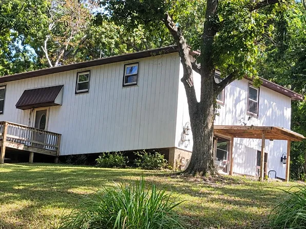 17428 Thornleigh Rd, Hughesville, MO 65334