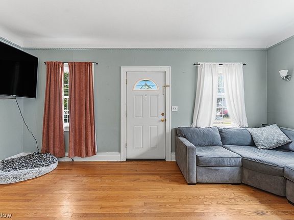 2nd image of 4289 W 229th St
