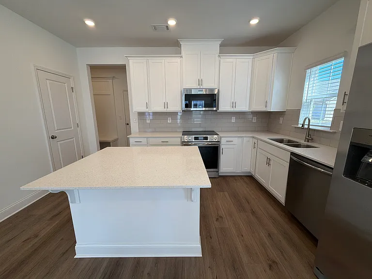 105 Prospect Ave — Photo 9