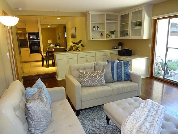 5th image of 1629 Tiffany Way