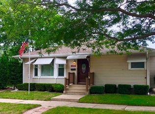 2204 30th St, Kenosha, WI 53140