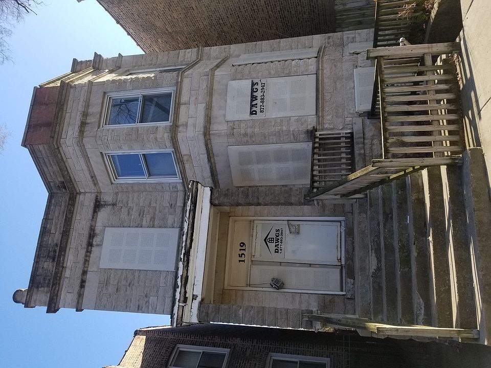 2nd image of 1519 S Trumbull Ave