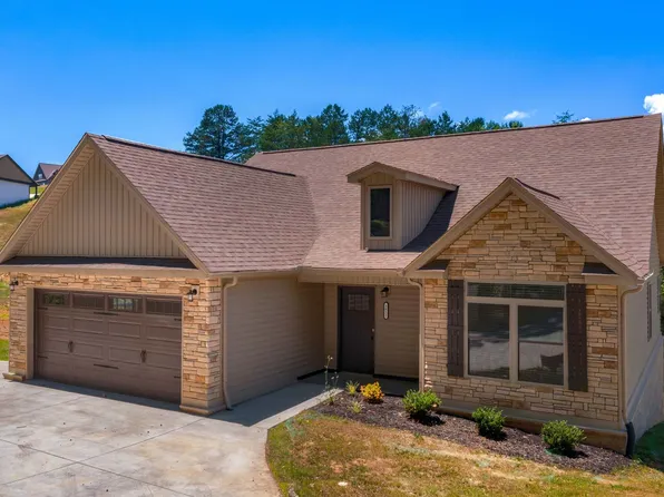 Chateaus on Lakewood, 1811-1907 Lakewood Dr, Morristown, TN 37814