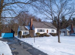 95 E Circle Dr, East Longmeadow, MA 01028