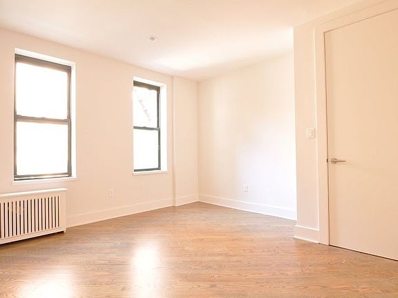 5th image of 226 E 70th St APT 6C