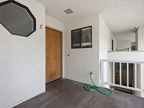 5th image of 406 Arenoso Ln
