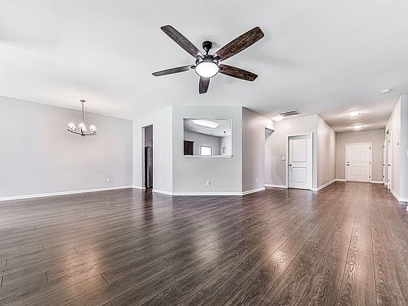 2nd image of 44 Autumn Canyon Path SE