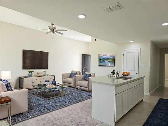 5th image of 1405 El Caporal Dr