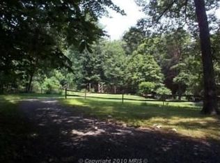 498 River Bend Rd, Great Falls, VA 22066