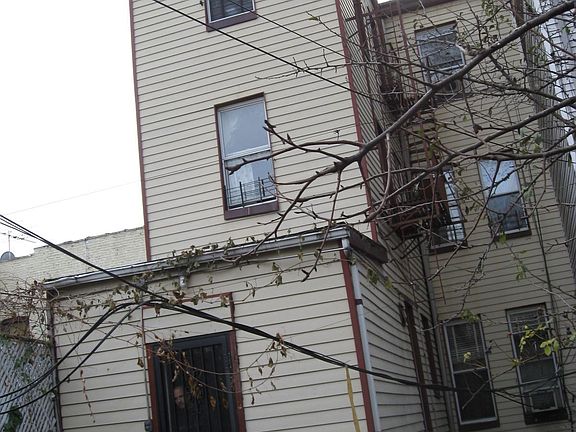 3rd image of 771 E 169th St